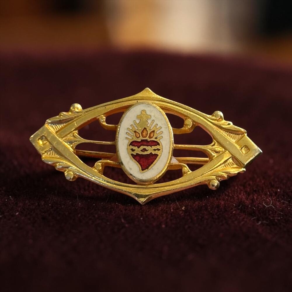 Antique Sacred Heart Enamel Brooch Gold Art Nouveau Catholic C Clasp